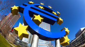 euro ezb symbol iStock-travelview